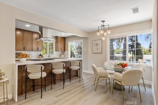 9951 Glencrest Cir, Burbank, CA 91504
