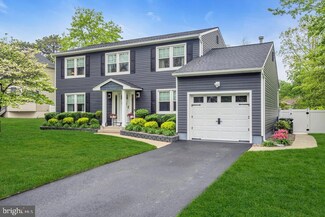 1066 Driftwood Ave, Manahawkin, NJ 08050