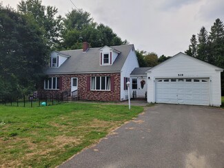 519 Augusta Rd, Winslow, ME 04901