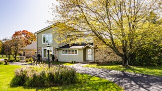 8727 W 96th St, Zionsville, IN 46077