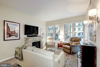 715 6th St NW Unit 203, Washington, DC 20001