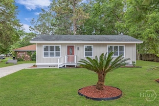 131 Pointe Dr S, Hinesville, GA 31313