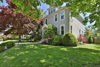 1564 Arlington Ave, Marble Cliff, OH 43212