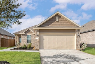 8943 New Jade Dr, Arcola, TX 77583