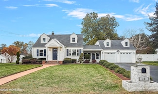 39 Pine Ave, Freehold, NJ 07728