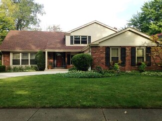 2435 Briarford Ln, Northbrook, IL 60062