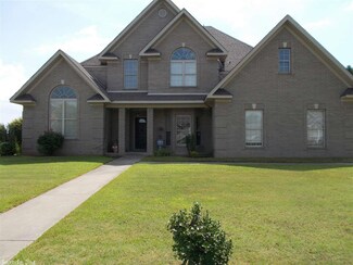 14000 Chesterfield Cir, North Little Rock, AR 72117