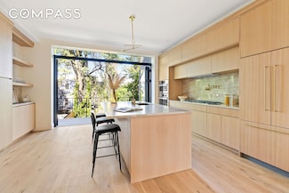 125 Schaefer St, Brooklyn, NY 11207