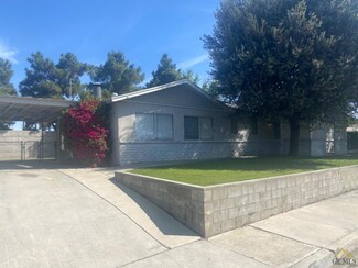 2117 Castro Ln, Bakersfield, CA 93304