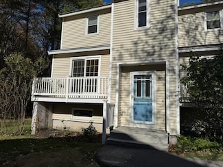 27 Pine Meadows Dr, Exeter, NH 03833
