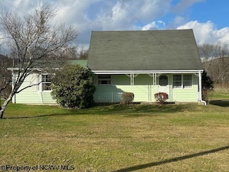 24 Crab Apple Ln, Valley Bend, WV 26293