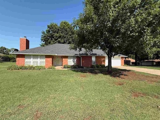 908 Edgemoor Dr, Stillwater, OK 74074