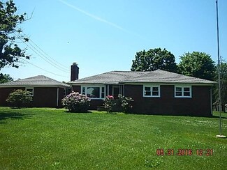 1540 Rutledge Rd, Transfer, PA 16154