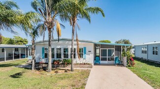 5350 Mohawk St, Zephyrhills, FL 33542