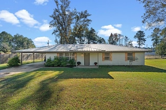 1687 Texas 7, Center, TX 75935