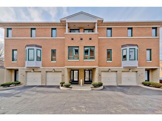 3810 W Devon Ave, Lincolnwood, IL 60712