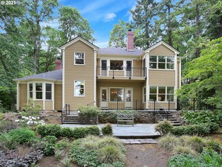 10252 SE Cambridge Ln, Milwaukie, OR 97222