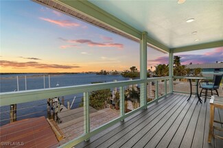 4706 Pine Island Rd NW, Matlacha, FL 33993