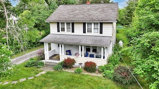 8 Townsend Blvd, Poughkeepsie, NY 12603