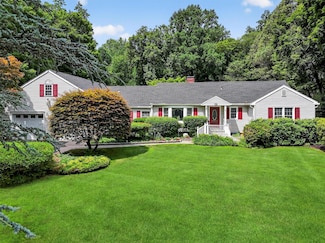 21 Greenlawn Rd, Katonah, NY 10536