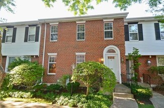 9026 Forestview Rd, Evanston, IL 60203