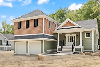 66 Orchard Ave, Johnston, RI 02919
