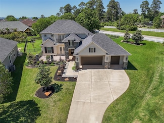 5924 Oak Leaf Ct, Conroe, TX 77304