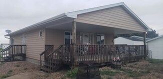 216 Salmon St, Pierre, SD 57501