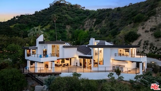 3372 Longridge Terrace, Sherman Oaks, CA 91423