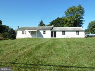 28 Red Lion Ave, Felton, PA 17322