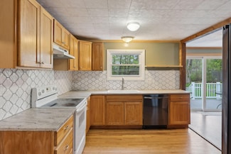 61 Westmore Ave, Biddeford, ME 04005