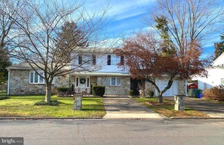 2207 Palmer Ave, Bristol, PA 19007