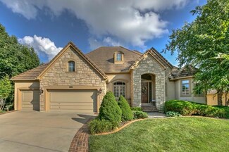 11351 El Monte Ct, Leawood, KS 66211