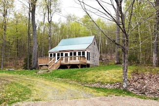 106 Shady Ln, Newport, ME 04953
