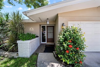 1372 S Hillcrest Ave, Clearwater, FL 33756