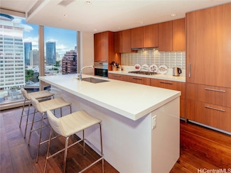 1555 Kapiolani Blvd Unit 1307, Honolulu, HI 96814