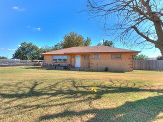2111 W Cleveland Ave, Guthrie, OK 73044
