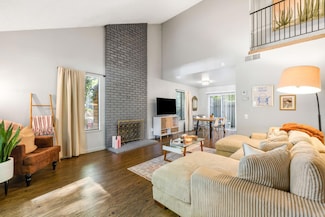 2331 F St, Sacramento, CA 95816