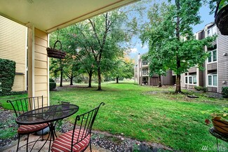 7370 W Lake Sammamish Pkwy NE Unit 2-106, Redmond, WA 98052