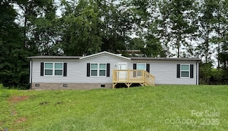 3173 Bear Trail Dr, Lenoir, NC 28645
