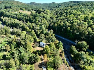 119 Ilsley Rd, Thetford Center, VT 05075