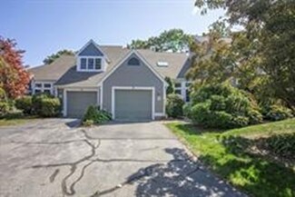 9 Hidden Bay Dr, South Dartmouth, MA 02748