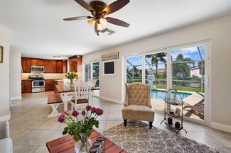 6233 Willoughby Cir, Lake Worth, FL 33463