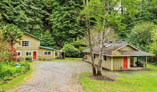 684 Redmond Rd, Eureka, CA 95503