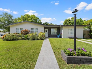 9200 SW 178th Terrace, Palmetto Bay, FL 33157