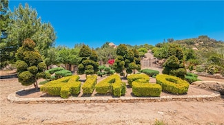 41420 Hacienda Dr, Murrieta, CA 92562