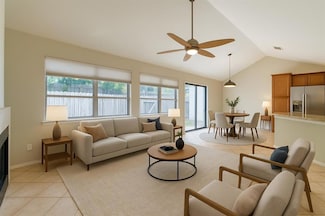 1411 Gracy Farms Ln Unit 122, Austin, TX 78758