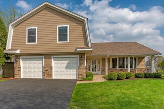3689 Leather Leaf Ct, Hoffman Estates, IL 60192