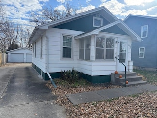 412 Angel Ave SW, Watertown, MN 55388