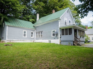 31 Maple St, Windsor, VT 05089